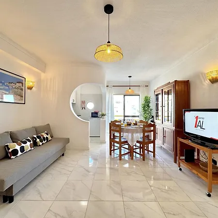 Vintage 2 With Pool By Homing *