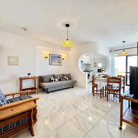 Vintage 2 With Pool By Homing Appartement