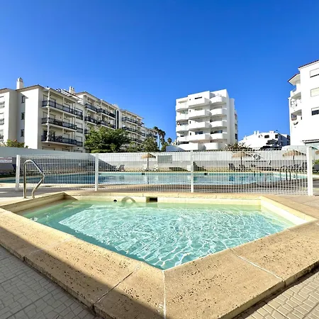 Vintage 2 With Pool By Homing *